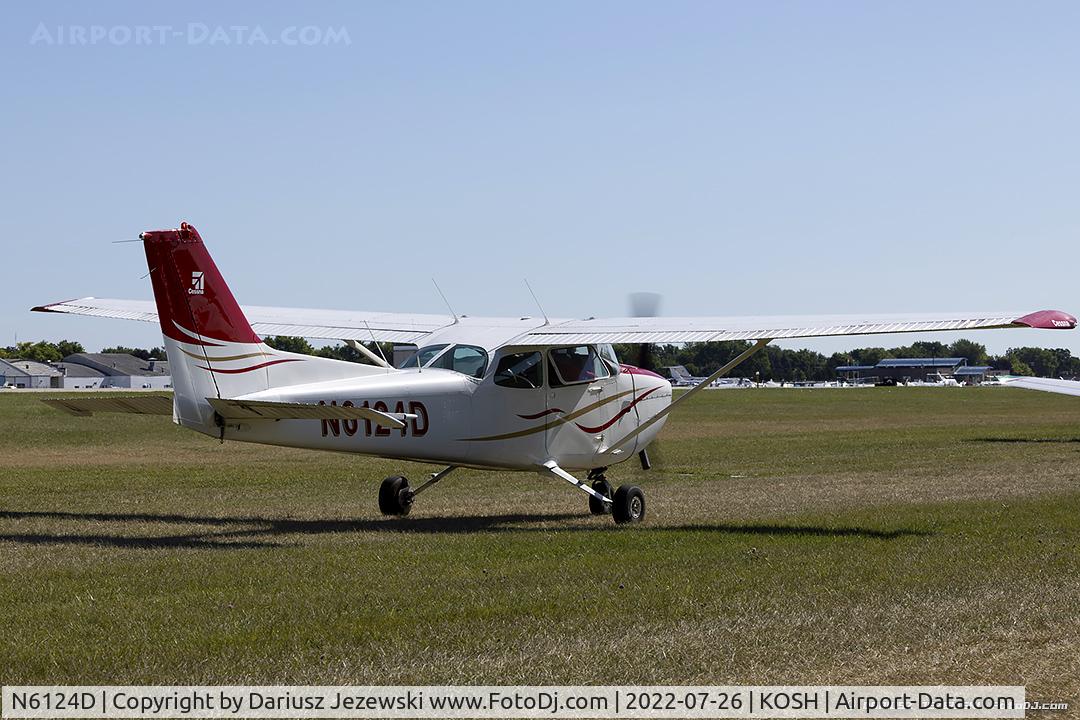 N6124D, 1979 Cessna 172N C/N 17272608, Cessna 172N Skyhawk  C/N 17272608, N6124D