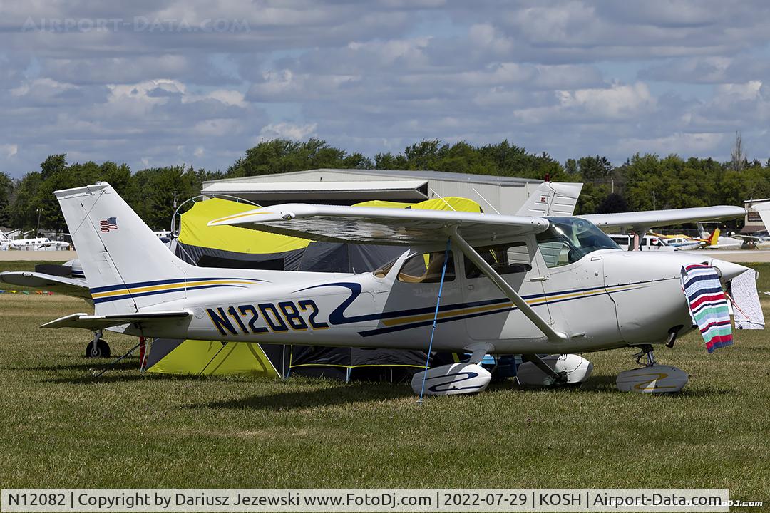 N12082, Cessna 172M C/N 17261797, Cessna 172M Skyhawk  C/N 17261797, N12082