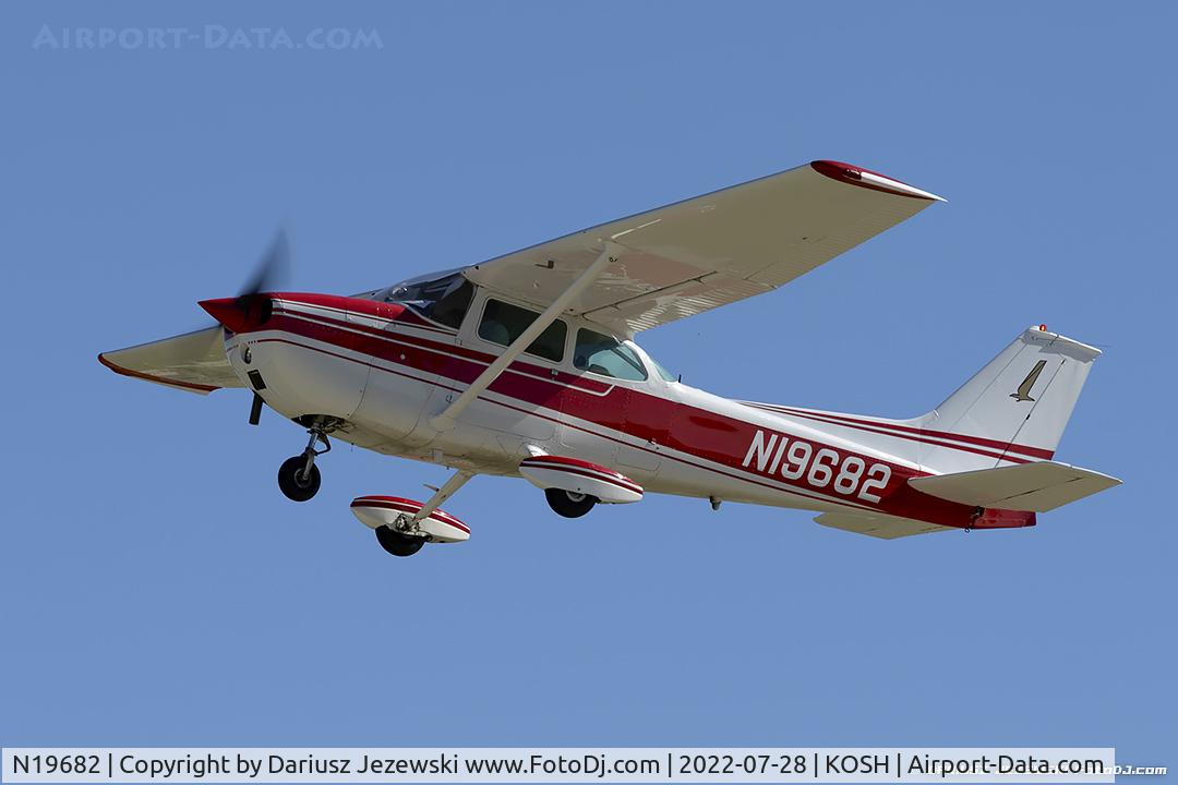 N19682, 1972 Cessna 172L C/N 17260665, Cessna 172L Skyhawk  C/N 17260665, N19682