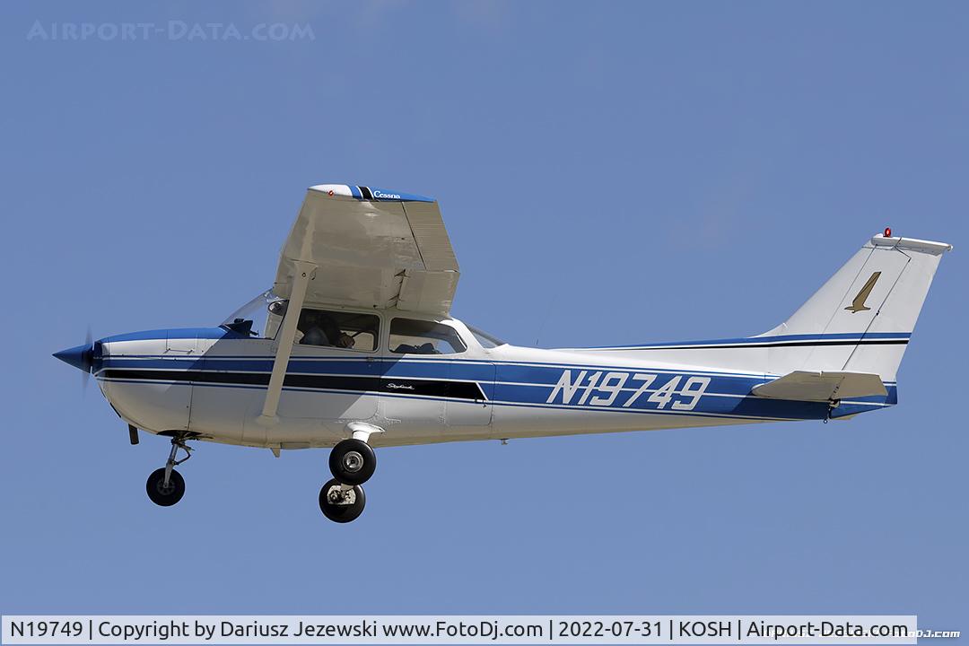 N19749, 1972 Cessna 172L C/N 17260720, Cessna 172L Skyhawk  C/N 17260720, N19749
