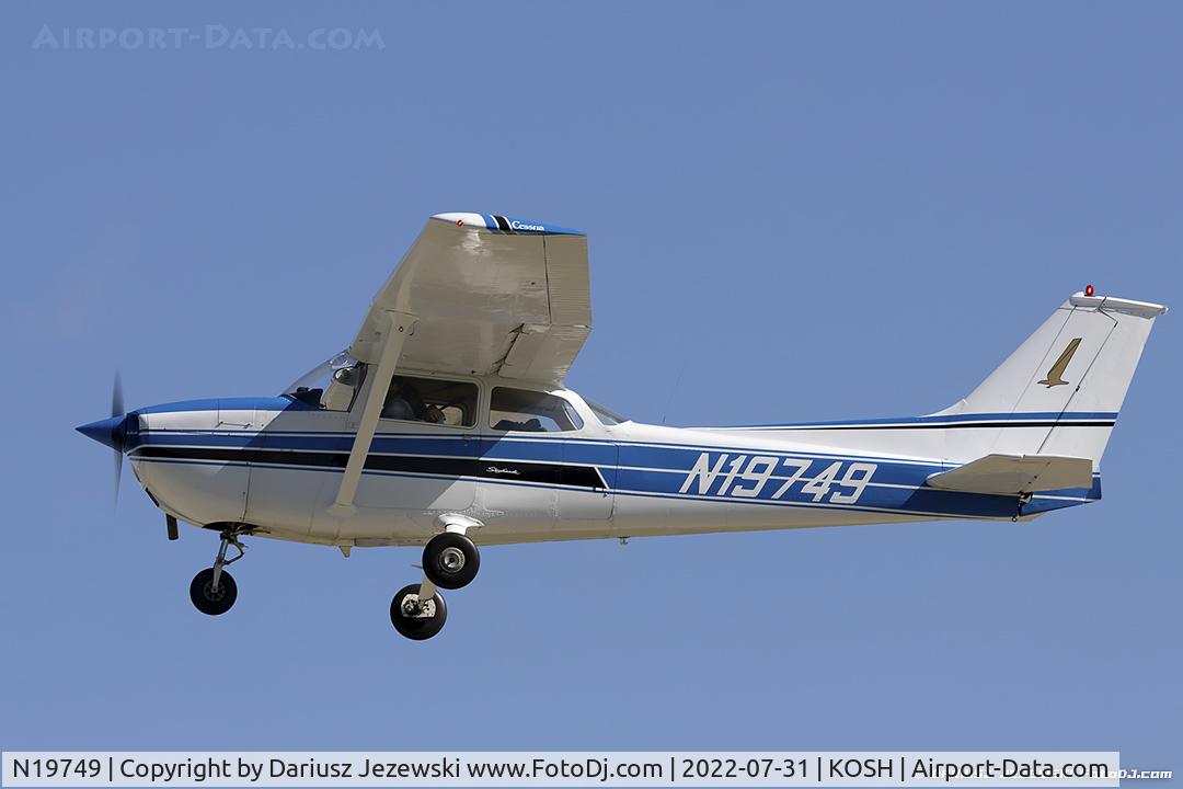 N19749, 1972 Cessna 172L C/N 17260720, Cessna 172L Skyhawk  C/N 17260720, N19749
