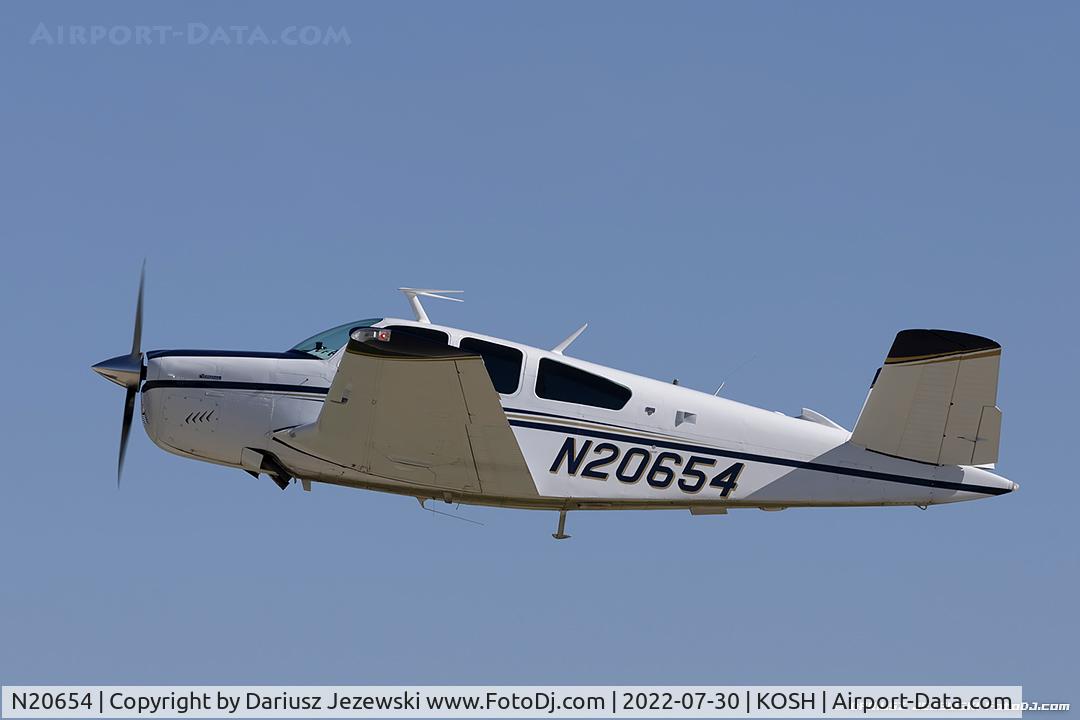 N20654, 1979 Beech V35B Bonanza C/N D-10212, Beech V35B Bonanza  C/N D-10212, N20654