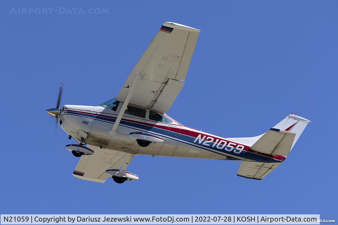 N21059, 1972 Cessna 182P Skylane C/N 18261388, Cessna 182P Skylane  C/N 18261388, N21059