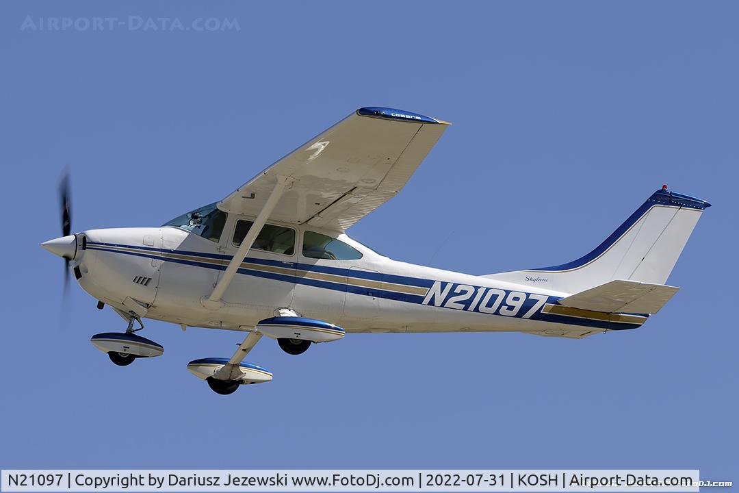 N21097, 1972 Cessna 182P Skylane C/N 18261412, Cessna 182P Skylane  C/N 18261412, N21097