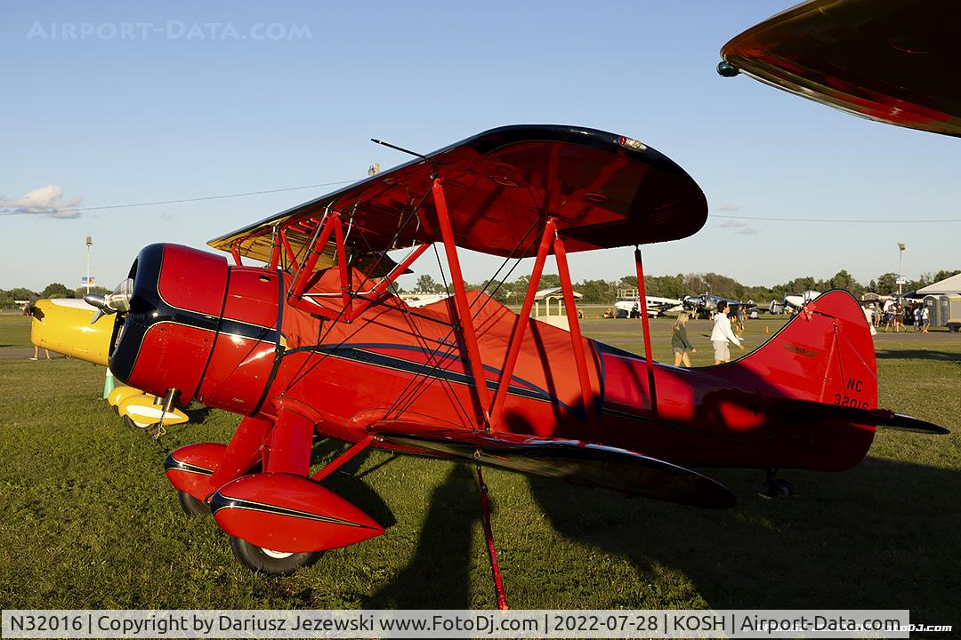 N32016, 1940 Waco UPF-7 C/N 5651, Waco UPF-7  C/N 5651, N32016