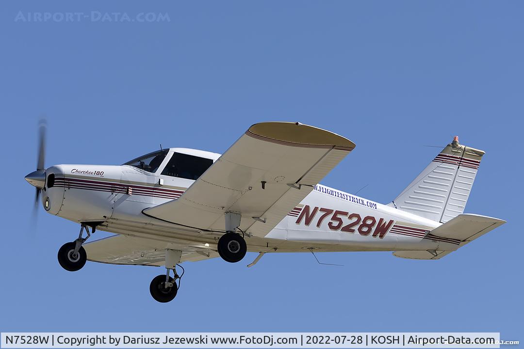 N7528W, 1963 Piper PA-28-180 C/N 28-1449, Piper PA-28-180 Cherokee  C/N 28-1449, N7528W