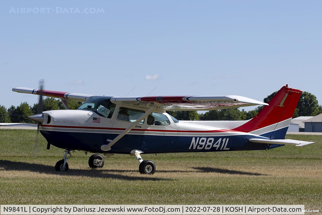 N9841L, 1986 Cessna 172P C/N 17276632, Cessna 172P Skyhawk  C/N 17276632, N9841L