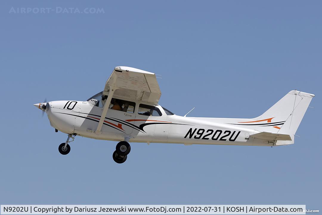 N9202U, 2012 Cessna 172R C/N 17281622, Cessna 172R Skyhawk  C/N 17281622, N9202U