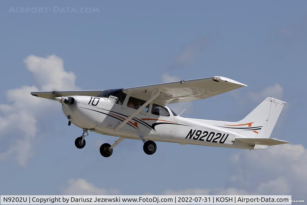 N9202U, 2012 Cessna 172R C/N 17281622, Cessna 172R Skyhawk  C/N 17281622, N9202U
