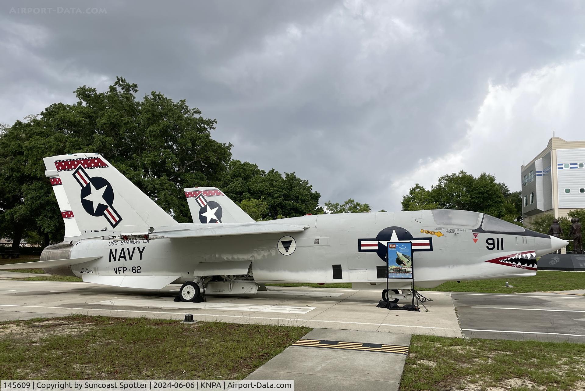 145609, Vought RF-8G Crusader C/N 304, An US Navy RG-8G Crusader from Light Photographic Squadron 62 on the USS Shangri-La on display at the National Naval Aviation Museum