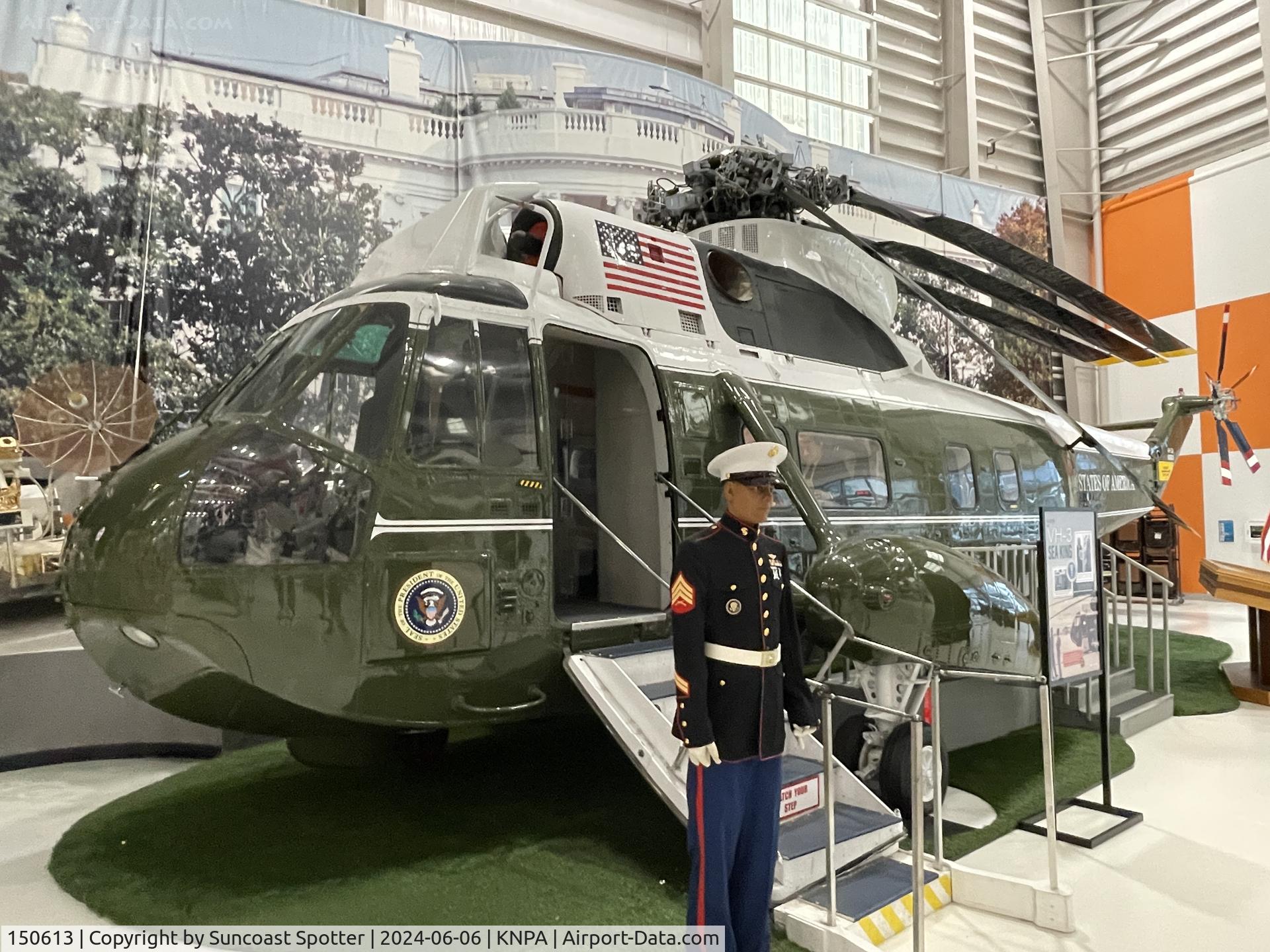 150613, 1960 Sikorsky VH-3A C/N 61-103, An US Marine Corps VH-3 Sea King from Marine Helicopter Squadron 1 at Marine Corps Air Facility Quantico on display at the National Naval Aviation Museum