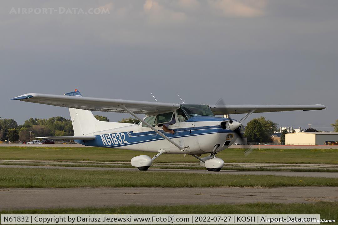 N61832, 1975 Cessna 172M C/N 17264828, Cessna 172M Skyhawk  C/N 17264828, N61832