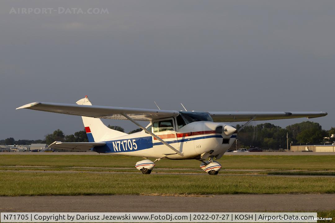 N71705, 1969 Cessna 182M Skylane C/N 18259724, Cessna 182M Skylane  C/N 18259724, N71705