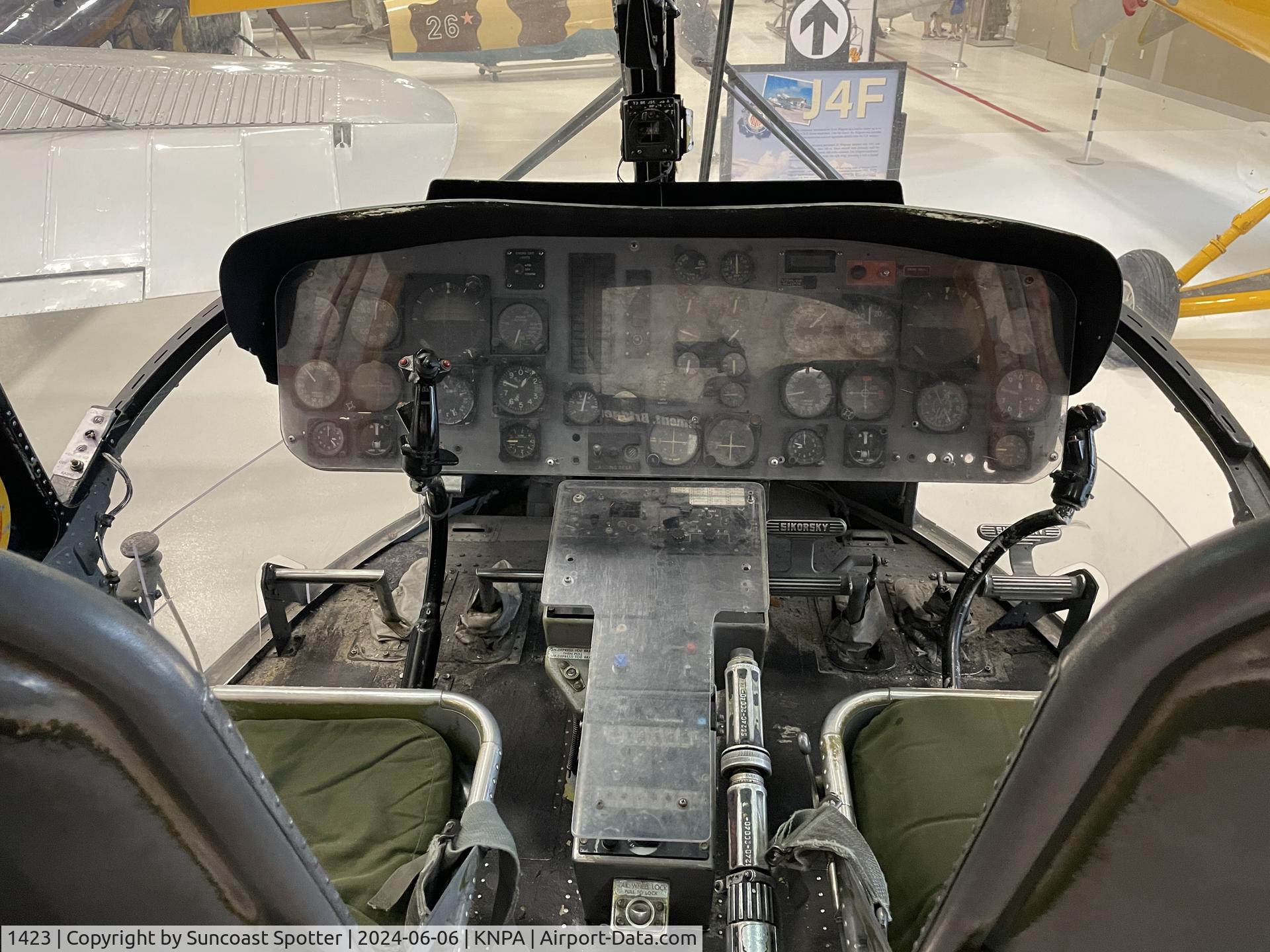 1423, Sikorsky HH-52A Sea Guard C/N 62.111, An US Coast Guard HH-52 Seaguard cockpit trainer from US Coast Guard Air Station Mobile on display at the National Naval Aviation Museum