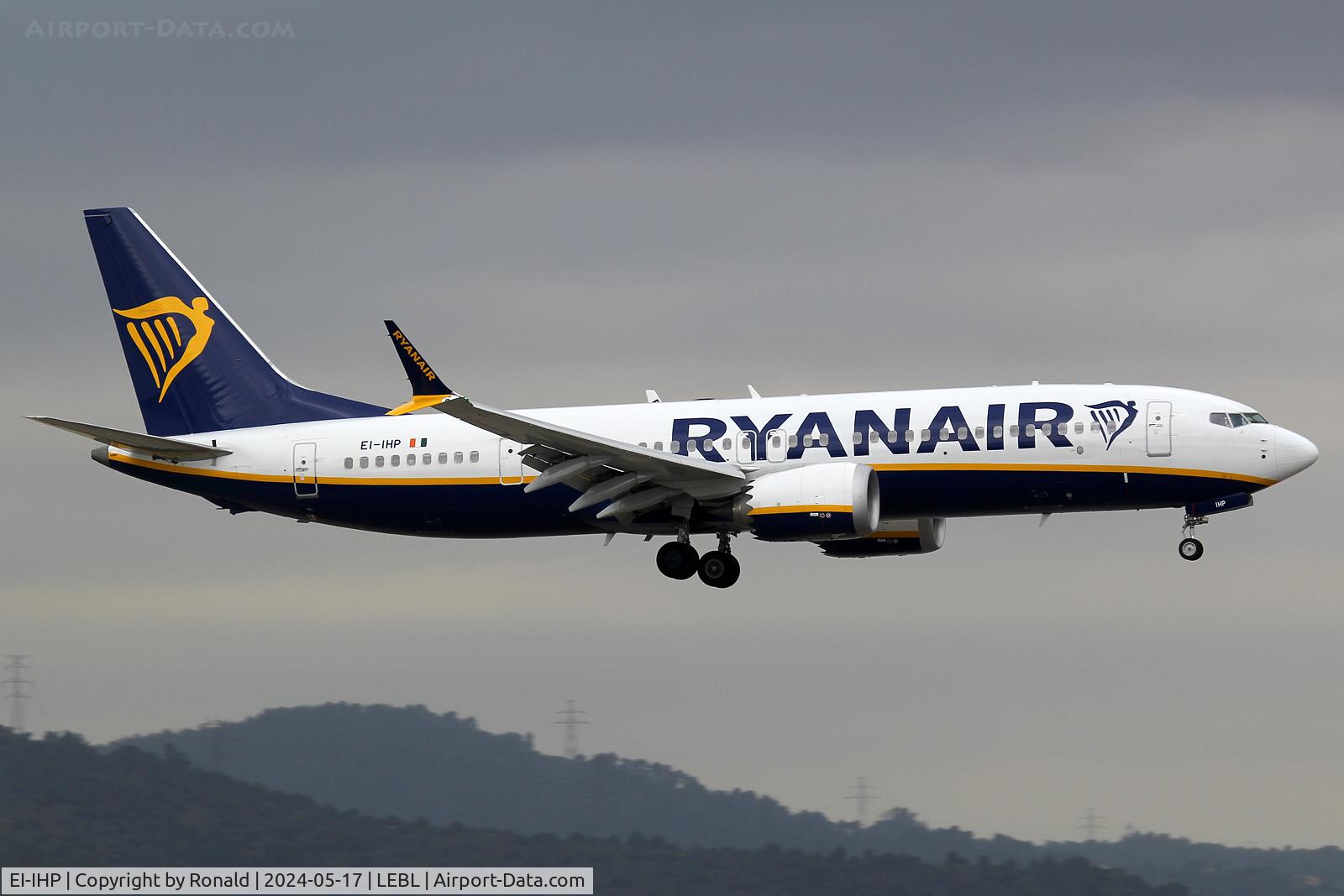 EI-IHP, 2023 Boeing 737-8-200 MAX C/N 67085, at bcn