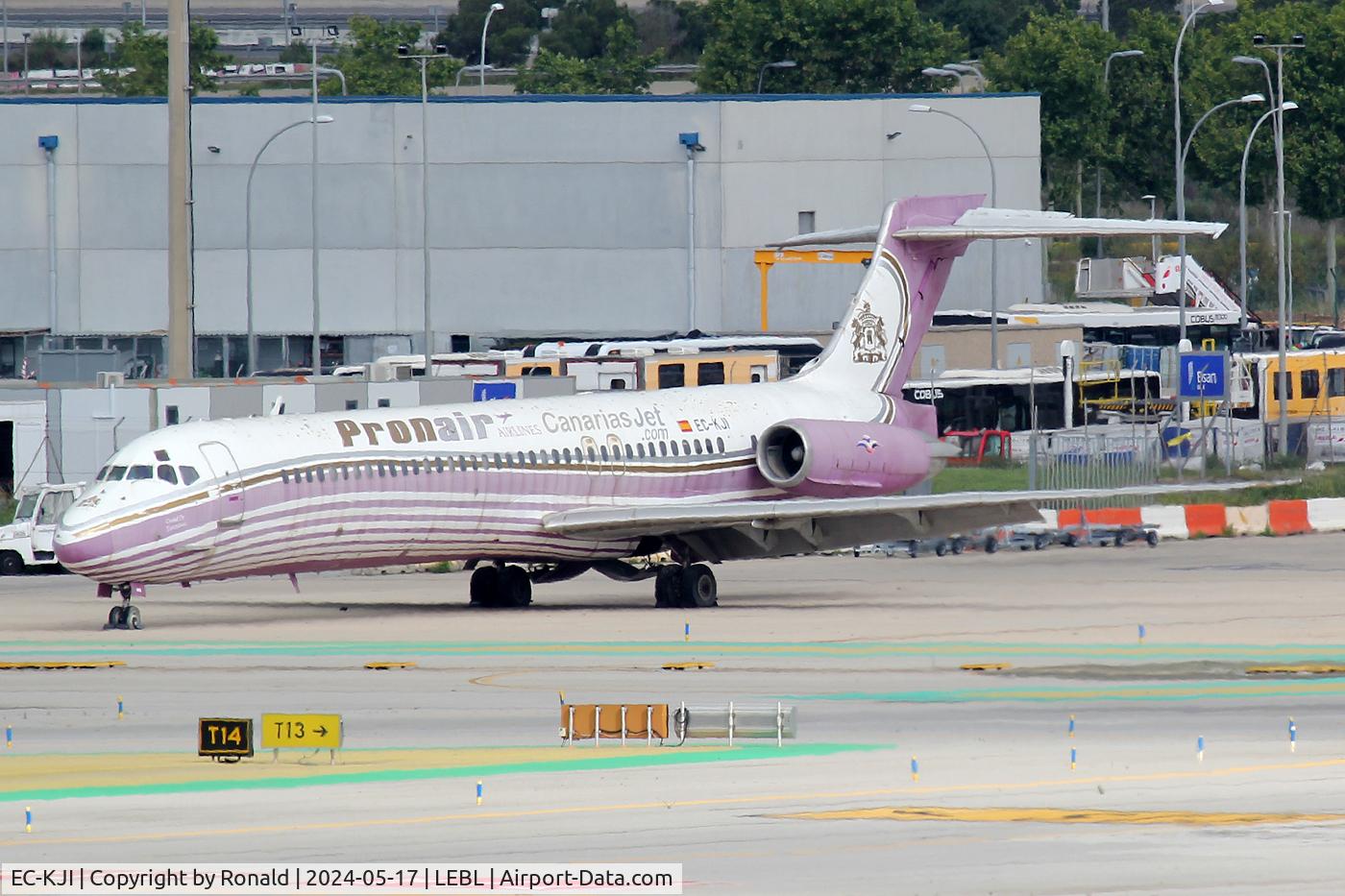 EC-KJI, 1990 McDonnell Douglas MD-87 (DC-9-87) C/N 49836, at bcn
