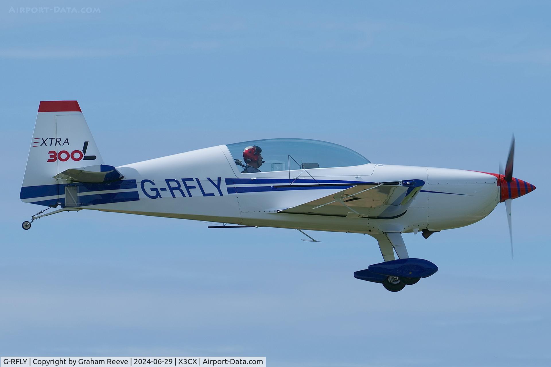 G-RFLY, 2008 Extra EA-300L C/N 1284, On approach to Northrepps.