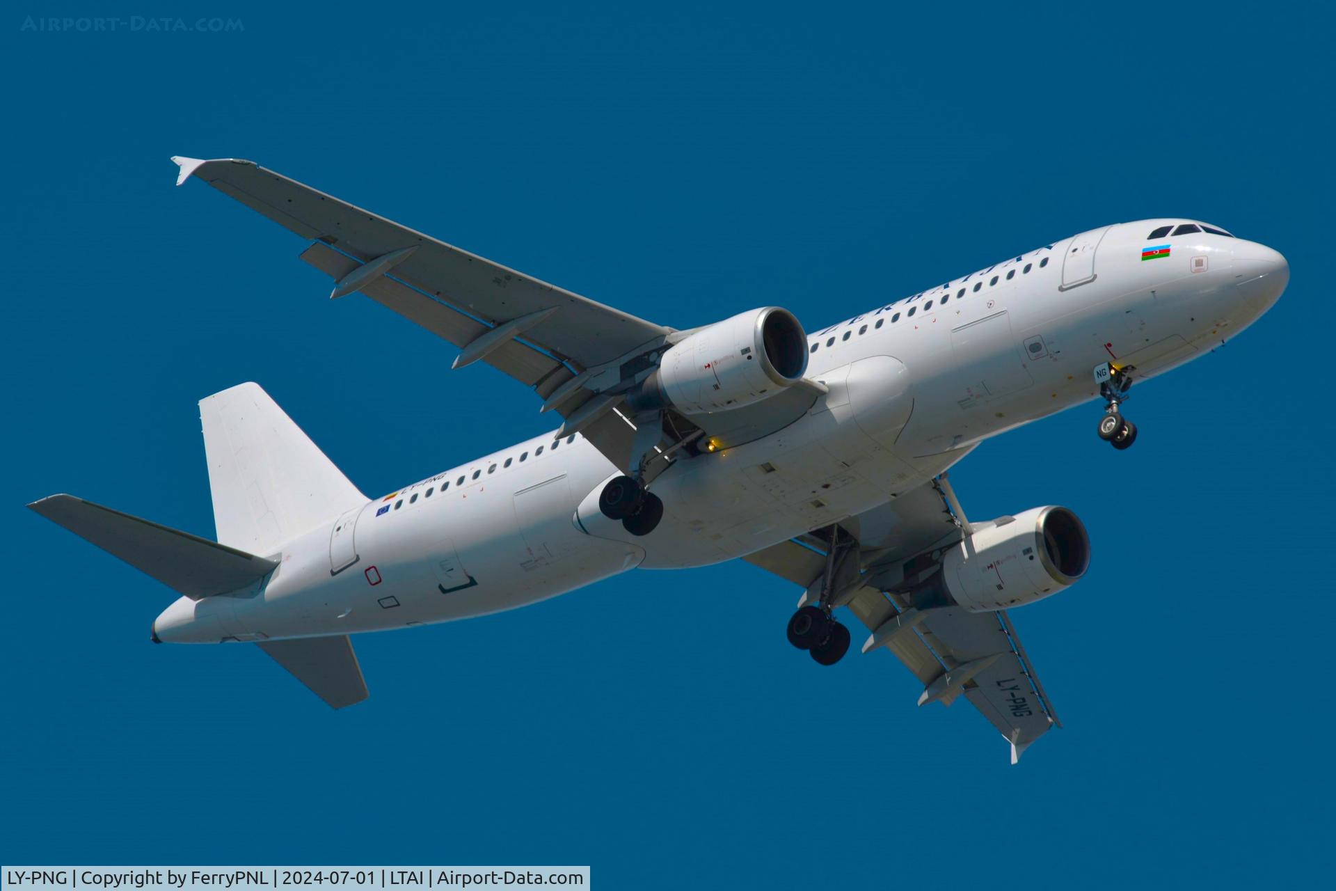 LY-PNG, 2009 Airbus A320-216 C/N 4075, Azerbaijan A320 operated by Heston Airlines