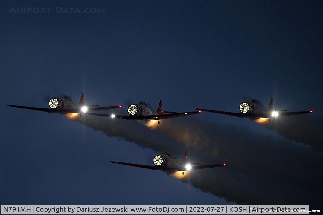 N791MH, 1951 North American T-6G Texan C/N 182-478, Aeroshell team night performance