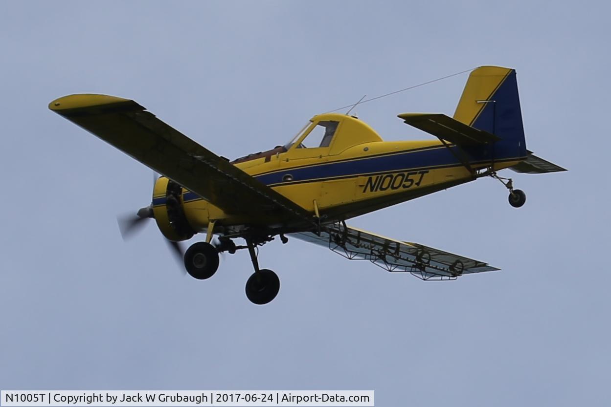 N1005T, 1988 Air Tractor Inc AT-401 C/N 401-0693, One of many images that I have of this air tractor that I took in 2017.