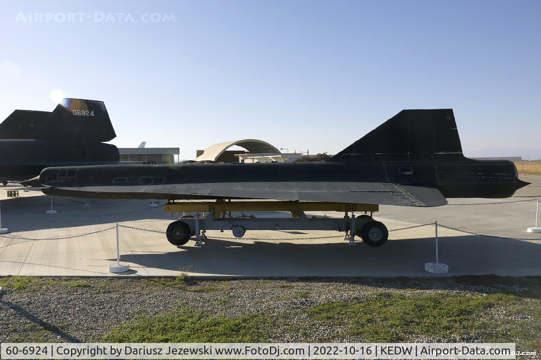 60-6924, 1960 Lockheed A-12 Blackbird C/N 121, Lockheed A-12 - Blackbird Airpark at Palmdale Plant 42