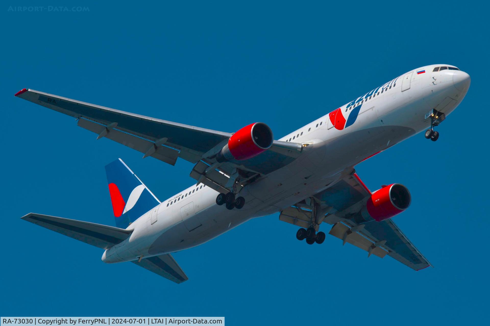 RA-73030, 1991 Boeing 767-3Q8/ER C/N 24746, Arrival of Azur B763