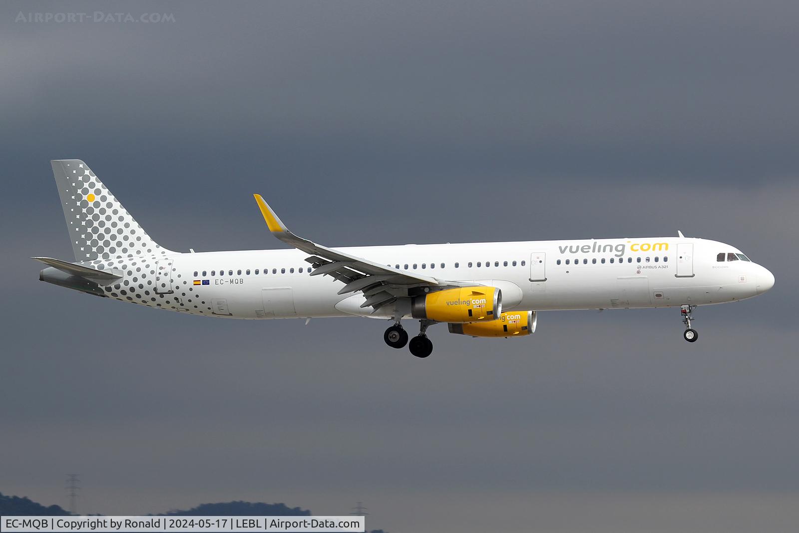 EC-MQB, 2017 Airbus A321-231 C/N 7599, at bcn