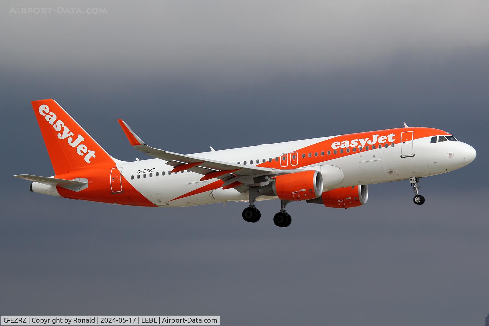 G-EZRZ, 2018 Airbus A320-214 C/N 8358, at bcn