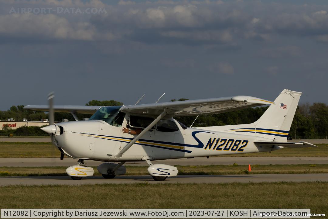 N12082, Cessna 172M C/N 17261797, Cessna 172M Skyhawk  C/N 17261797, N12082