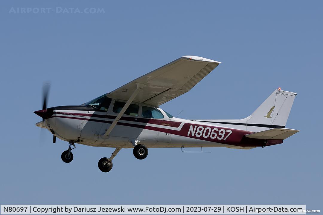 N80697, 1976 Cessna 172M C/N 17266705, Cessna 172M Skyhawk  C/N 17266705, N80697