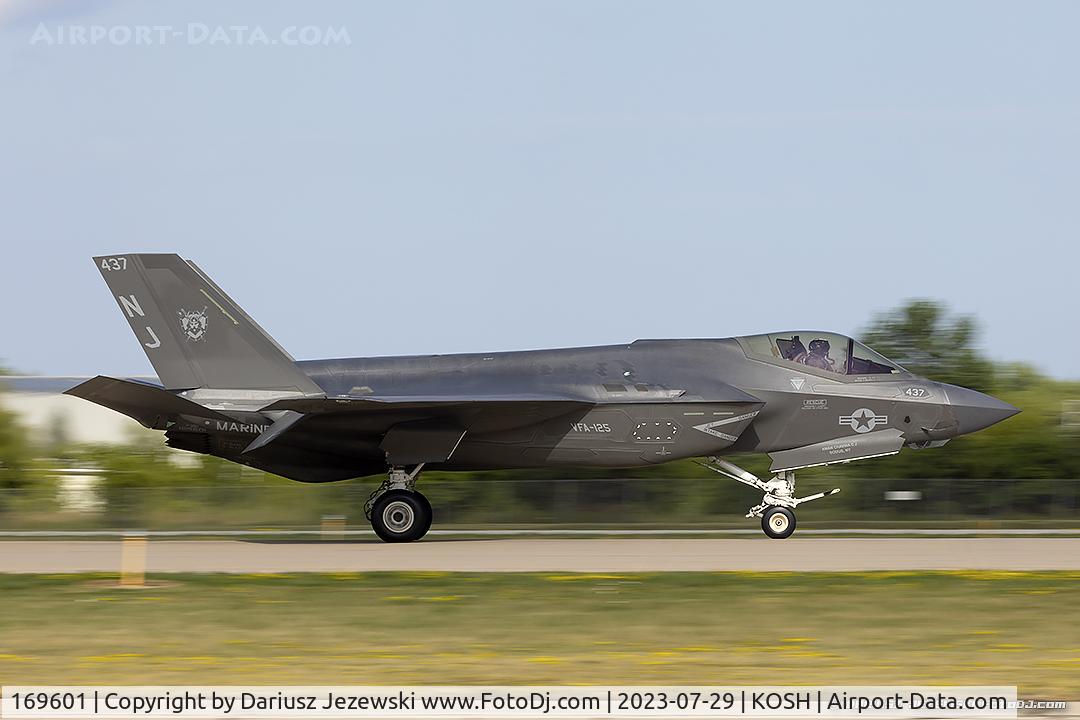 169601, 2016 Lockheed Martin F-35C Lightning II C/N CF-35, F-35C Lightning II 169601 NJ-437 from VFA-125 