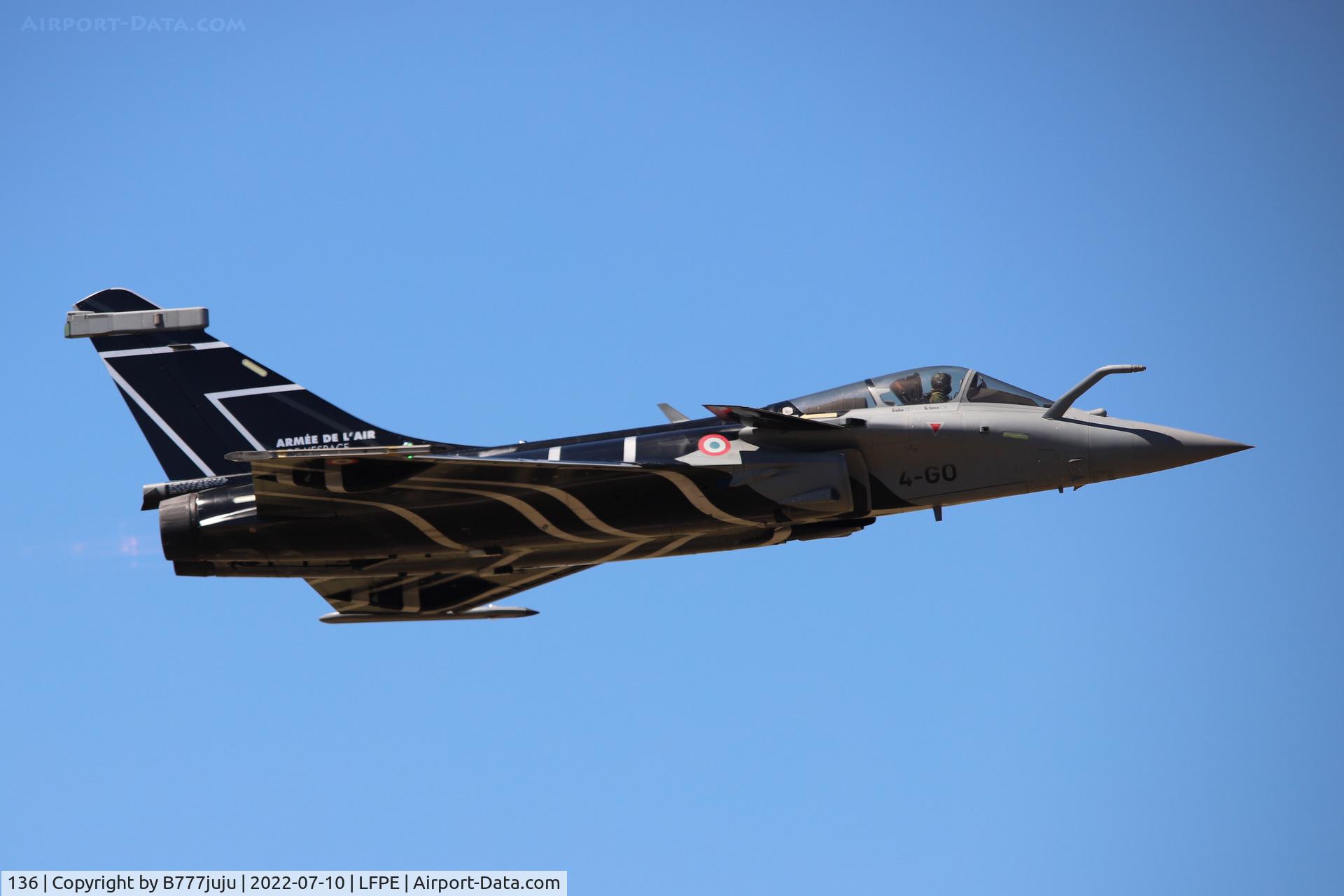136, Dassault Rafale C C/N 136, during Meaux Airshow