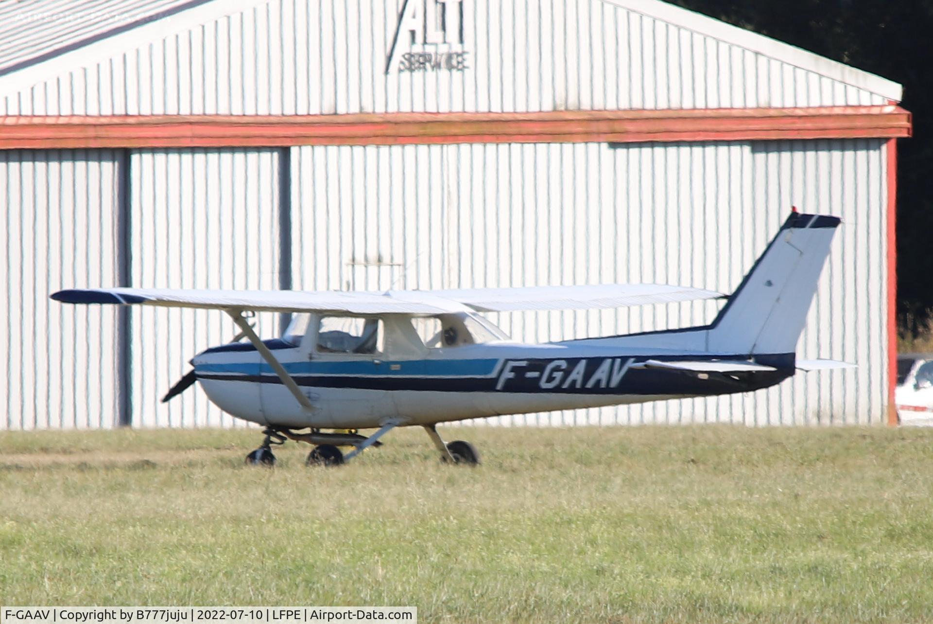 F-GAAV, Reims F150M C/N 1324, during Meaux Airshow