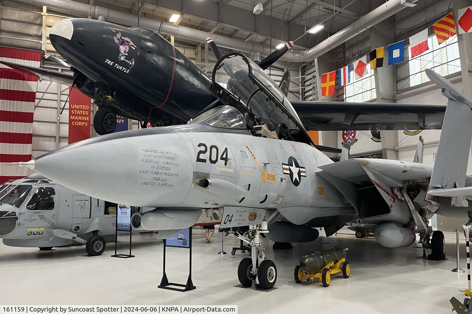161159, Grumman F-14DR Tomcat C/N 386, An US Navy F-14 Tomcat from Strike Fighter Squadron 213 at Naval Air Station Oceana on display at the National Naval Aviation Museum