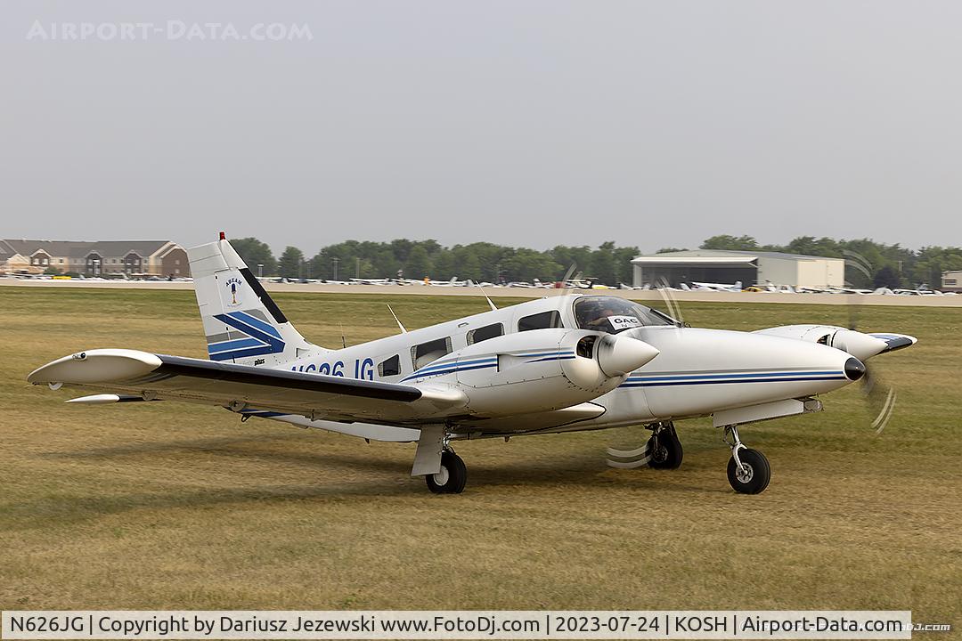 N626JG, Piper PA-34-220T C/N 34-8133105, Piper PA-34-200T SenecaII  C/N 34-8133105, N626JG