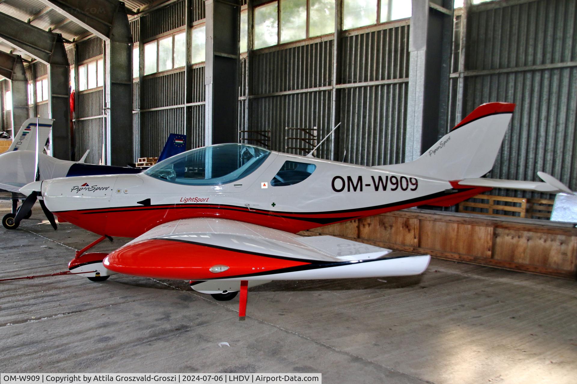 OM-W909, 2009 CZAW SportCruiser C/N 09SC236, LHDV - Dunaújváros Airport, Kisapostag - Hungary