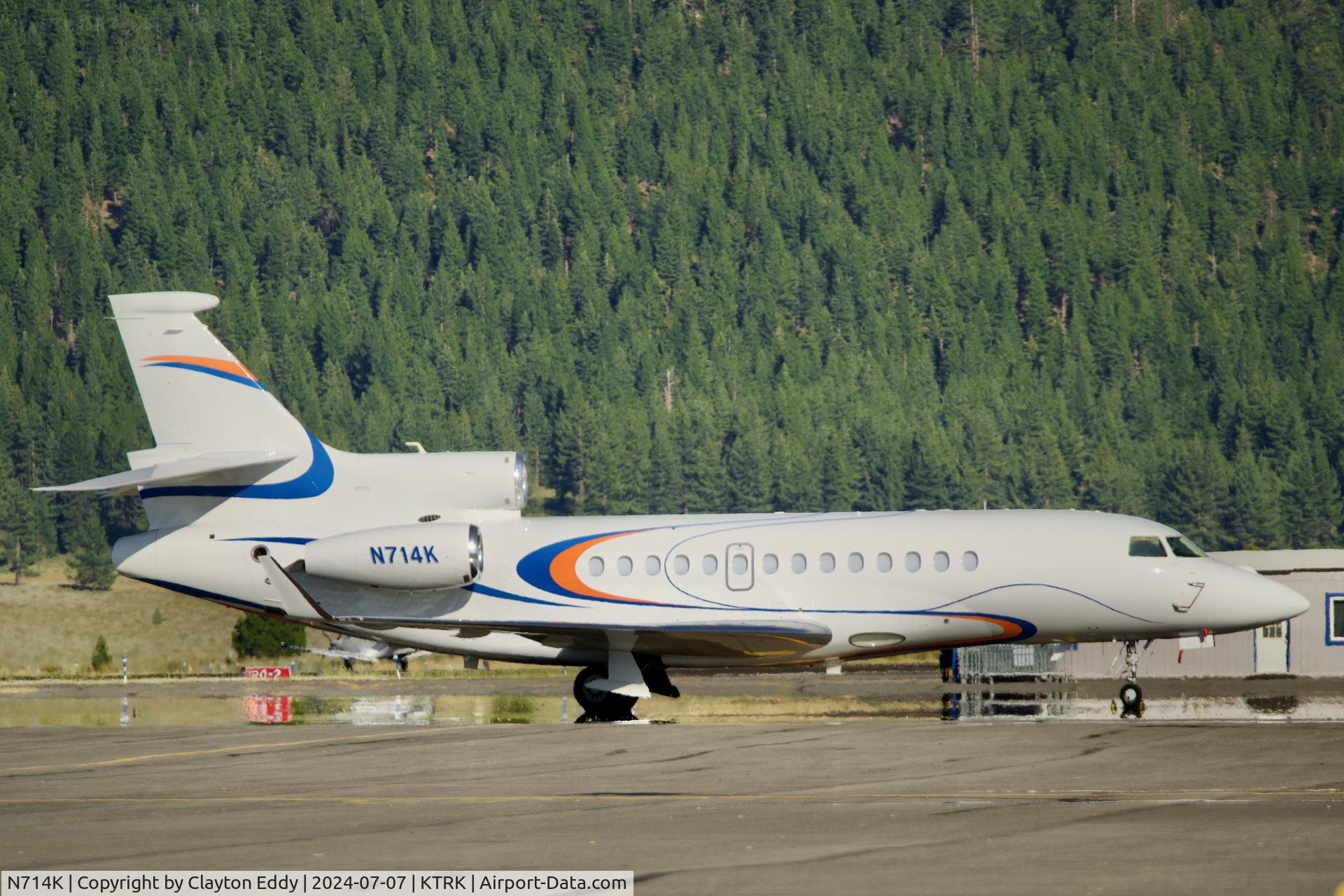N714K, 2010 Dassault Falcon 7X C/N 100, Truckee Tahoe Airport in California 2024.