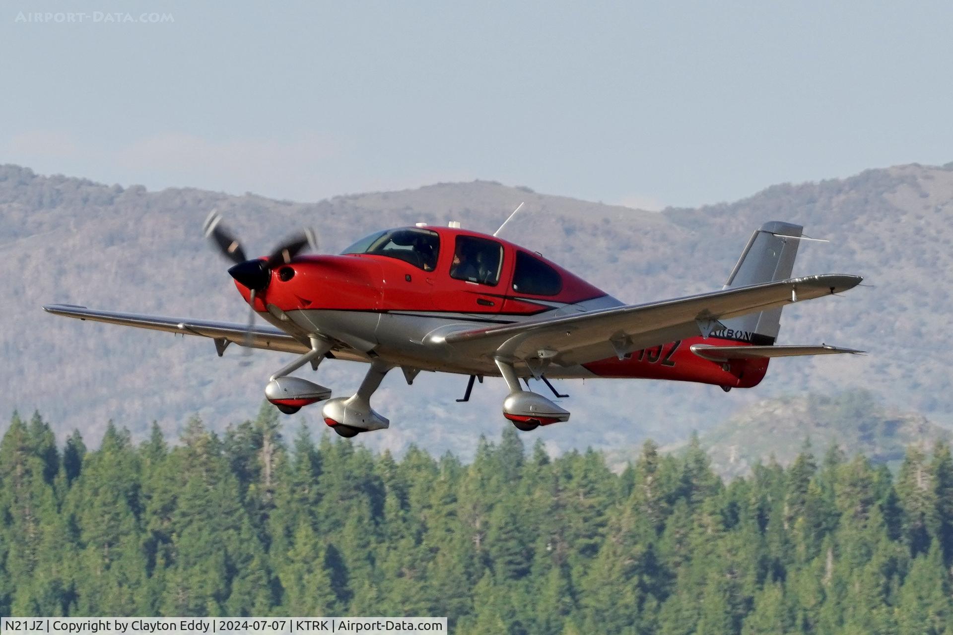 N21JZ, 2019 Cirrus SR22-G6 Turbo C/N 1907, Truckee Tahoe Airport in California 2024.