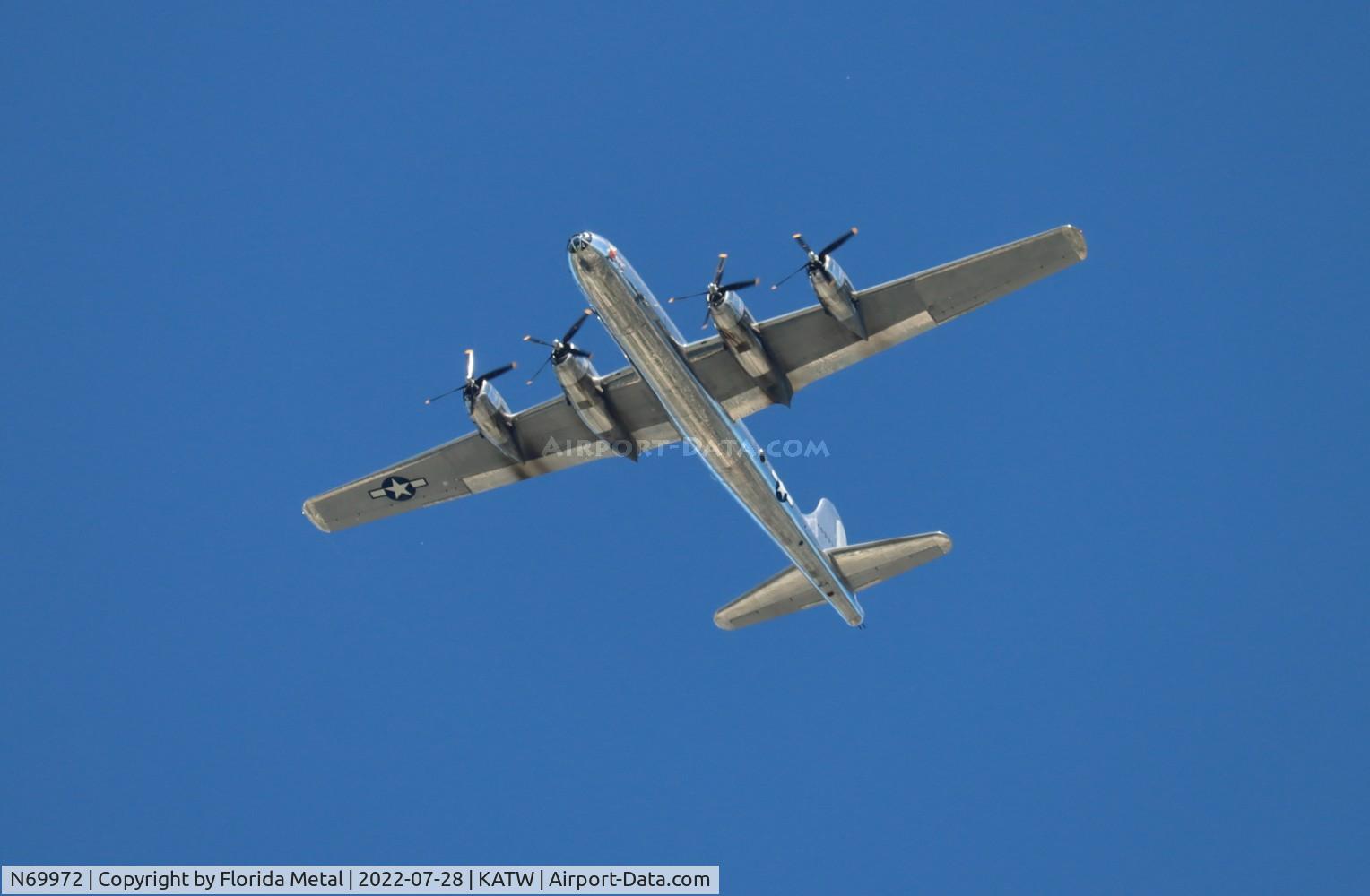 N69972, 1944 Boeing TB-29 (B-29-70-BW) Superfortress C/N 10804, B-29 Doc zx