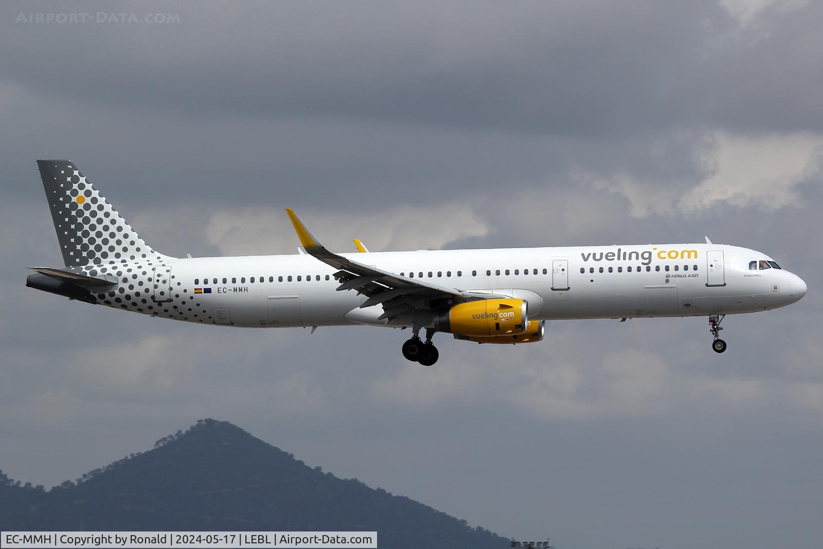 EC-MMH, 2016 Airbus A321-231 C/N 7152, at bcn