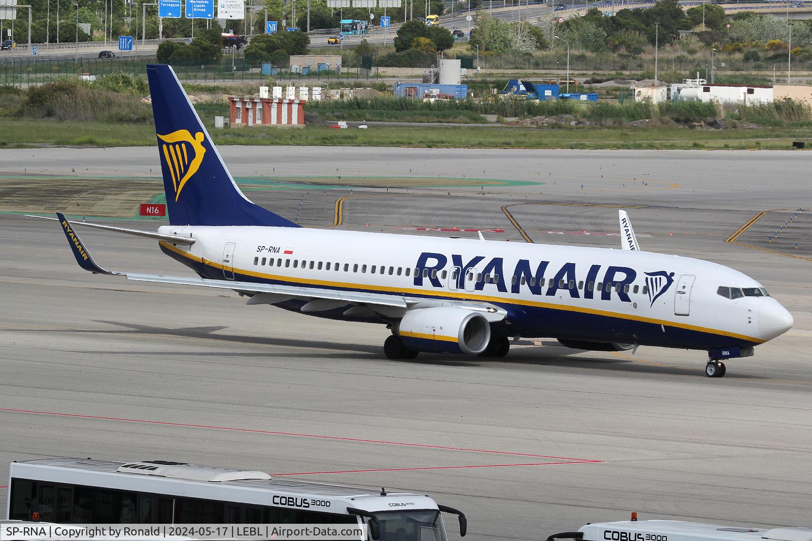 SP-RNA, 2023 Boeing 737-8AS(WL) C/N 37515 / 2729, at bcn