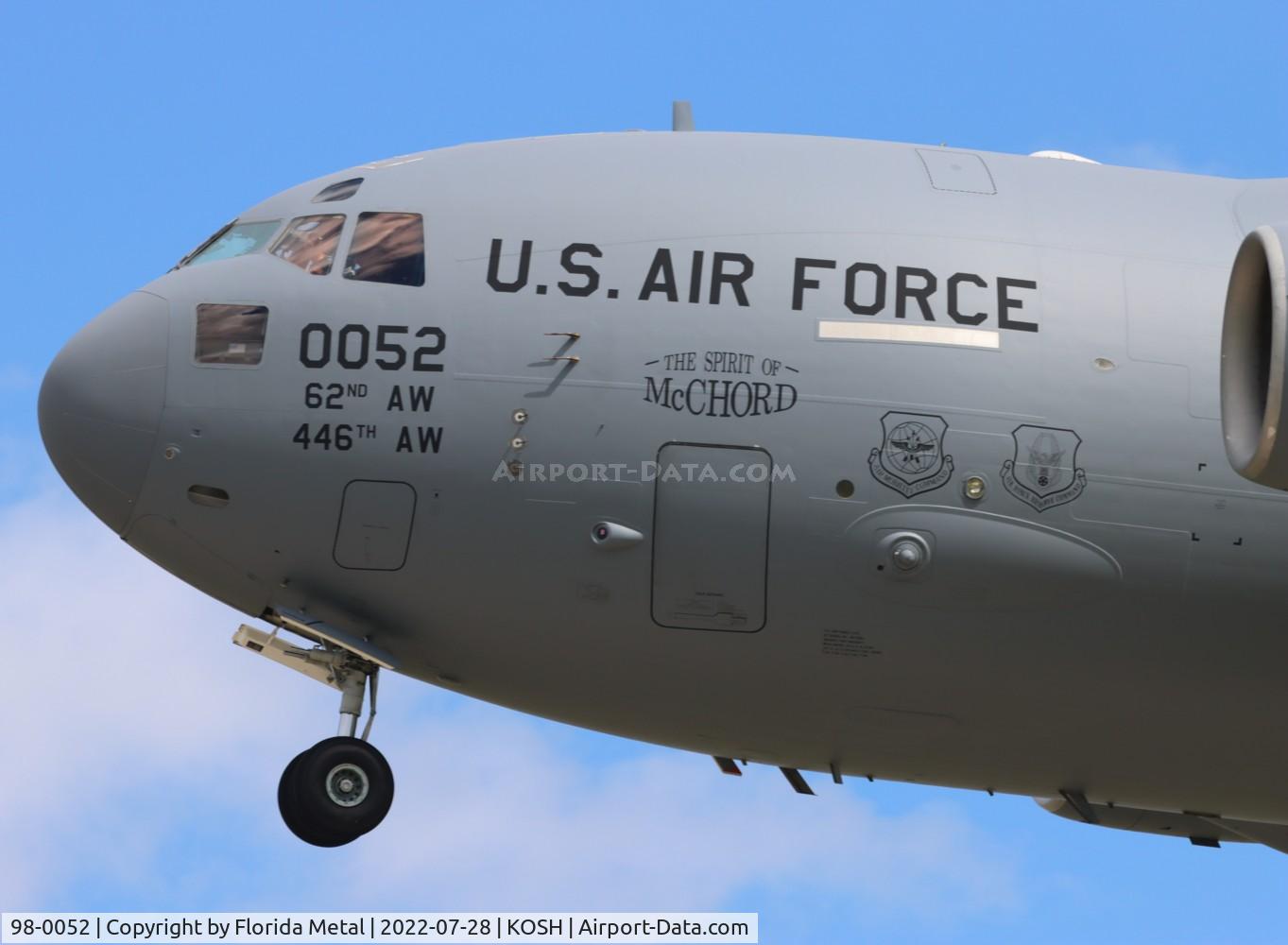 98-0052, 1998 Boeing C-17A Globemaster III C/N 50056/P-52, OSH 2022 zx