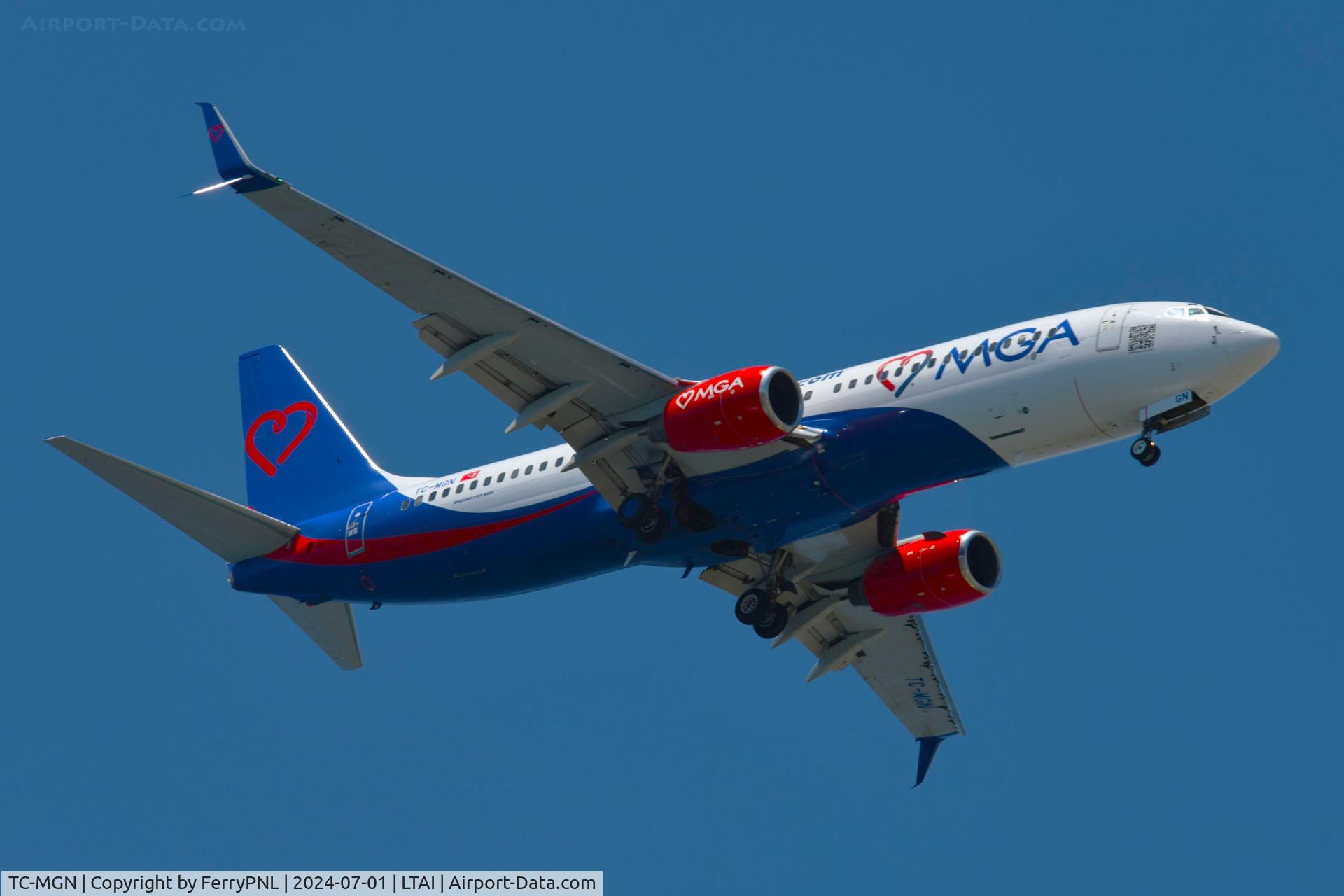 TC-MGN, 2000 Boeing 737-8S3(WL) C/N 29249, Arrival of locally based MGA B738