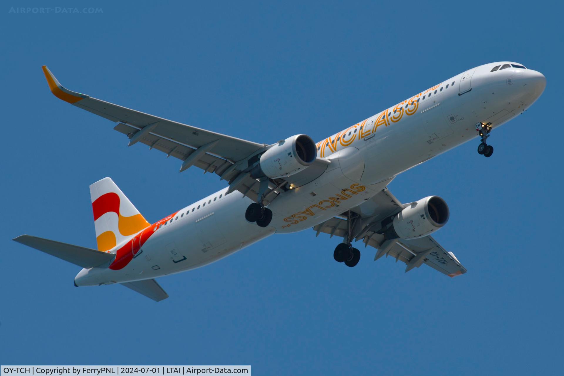 OY-TCH, 2015 Airbus A321-211 C/N 6438, Arrival of Sunclass A321