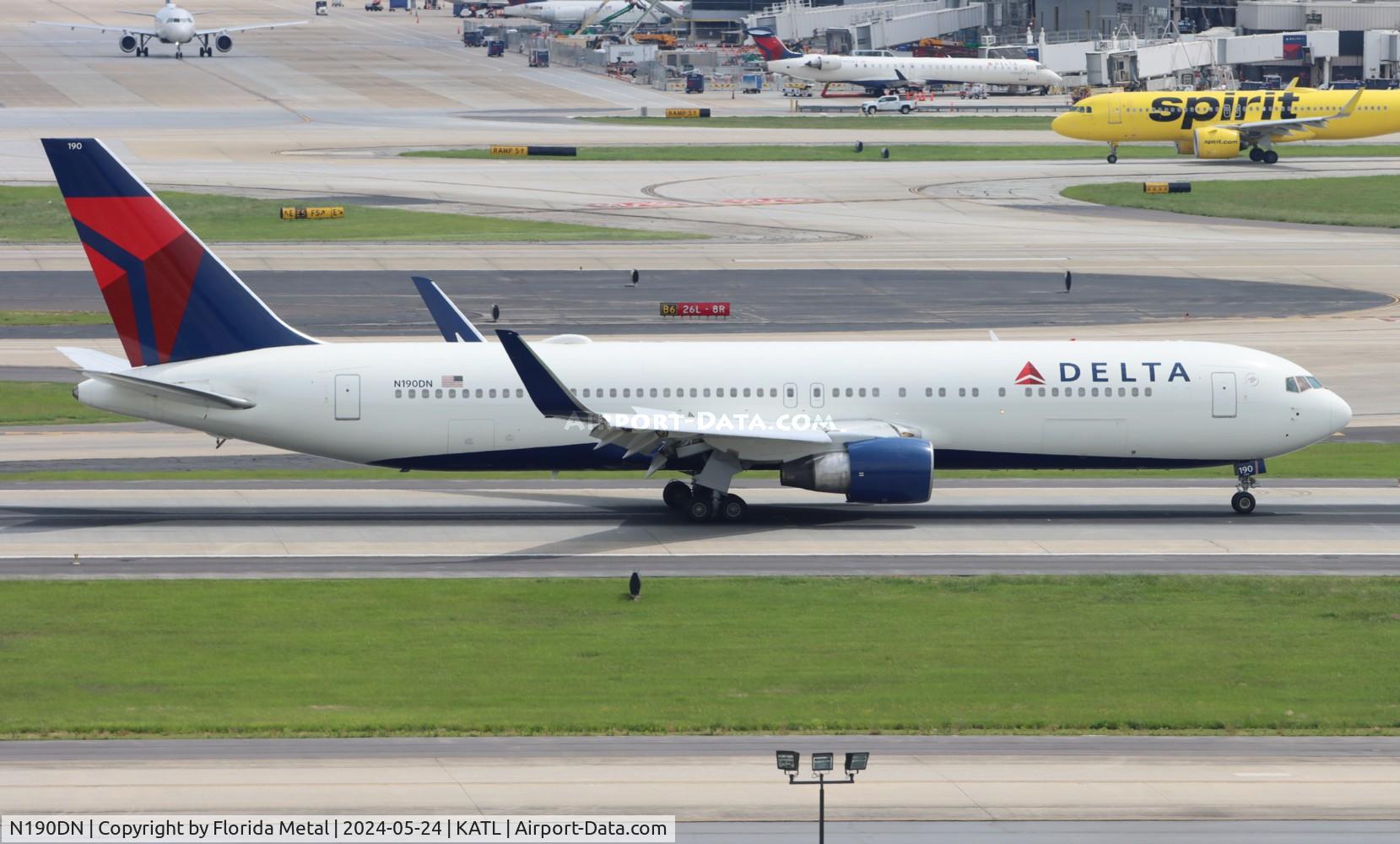 N190DN, 1997 Boeing 767-332 C/N 28447, DAL 763 zx SEA-ATL