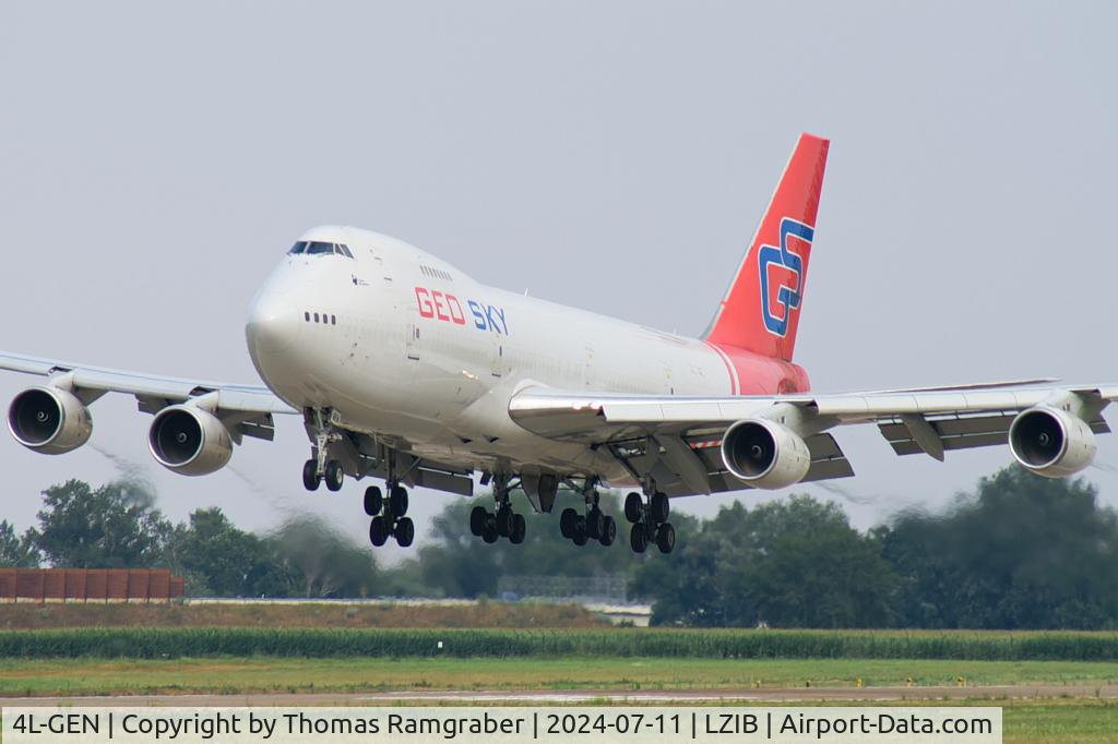 4L-GEN, 1987 Boeing 747-236SF C/N 23735, GeoSky Boeing 747-236B(SF)