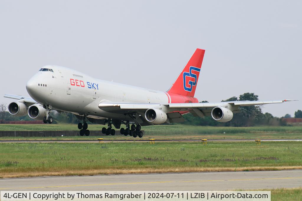 4L-GEN, 1987 Boeing 747-236SF C/N 23735, GeoSky Boeing 747-236B(SF)