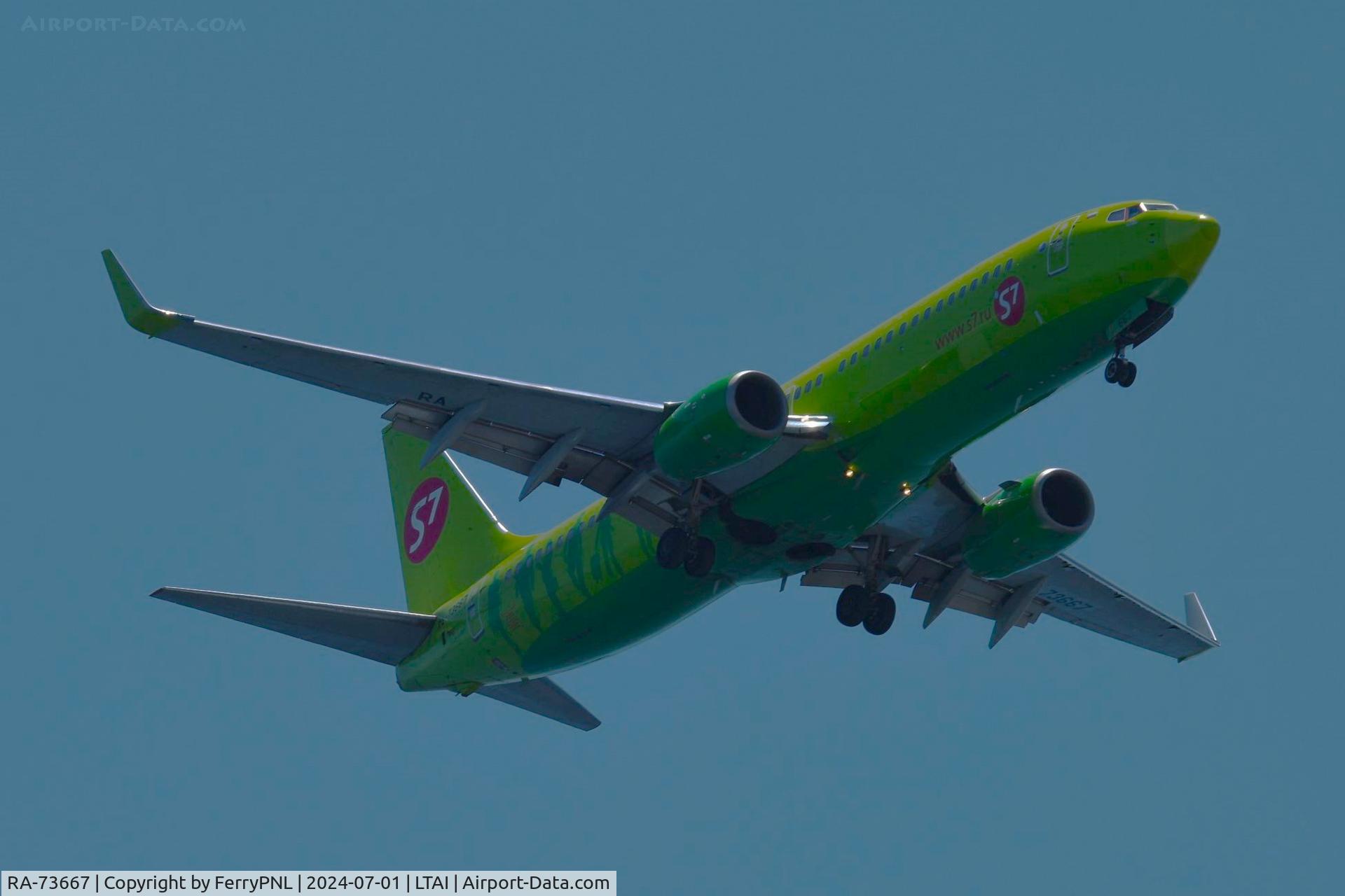 RA-73667, 2013 Boeing 737-8LP C/N 41707, S7 B738