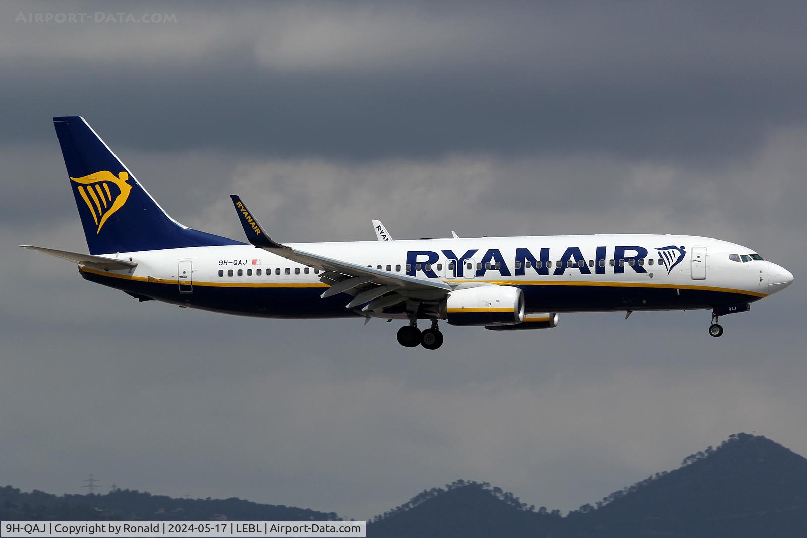 9H-QAJ, 2018 Boeing 737-800 C/N 44817, at bcn