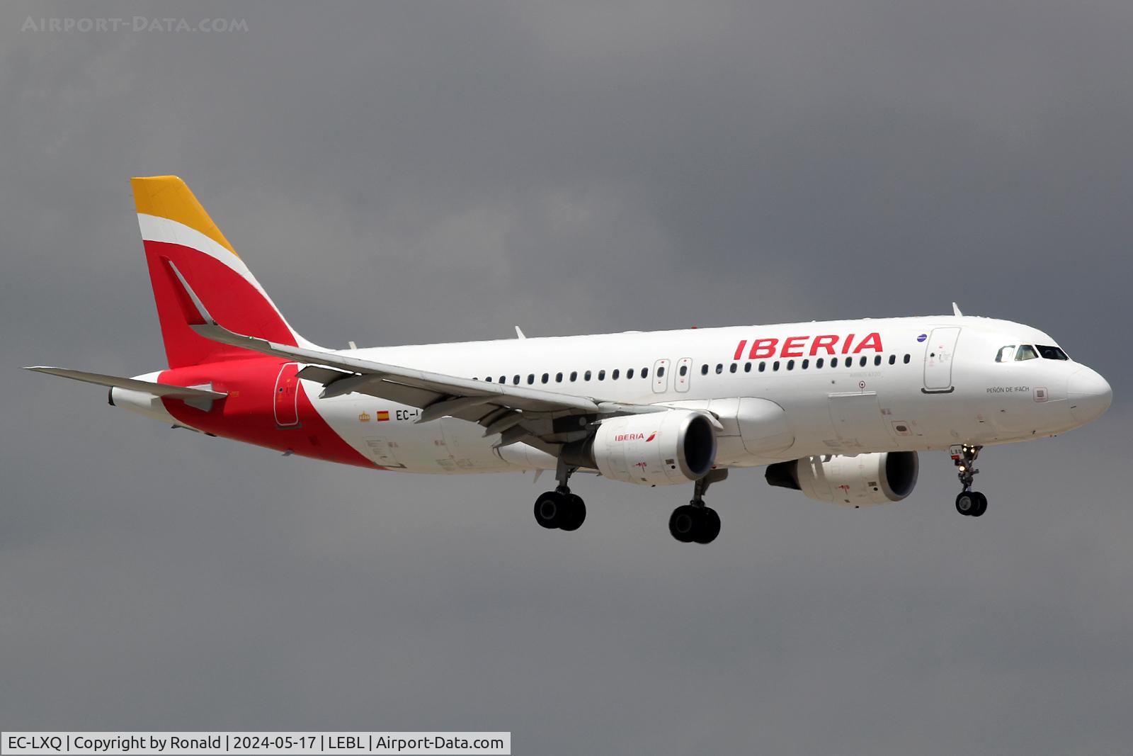 EC-LXQ, 2013 Airbus A320-216 C/N 5692, at bcn